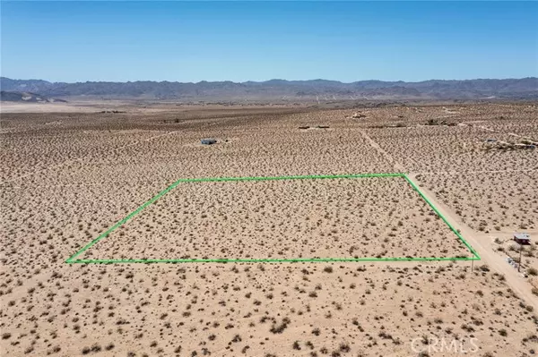 Joshua Tree, CA 92252,1851 Sunever RD