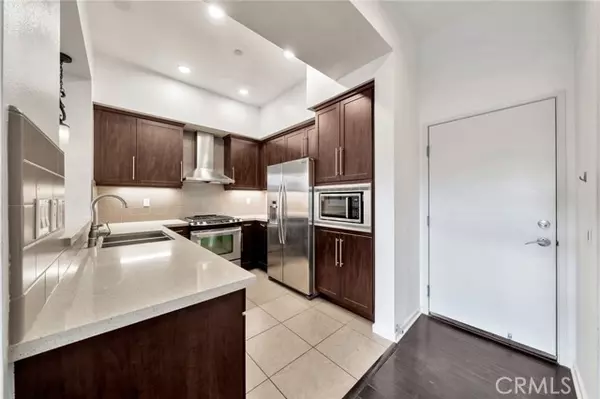 Orange, CA 92868,561 W Maple AVE