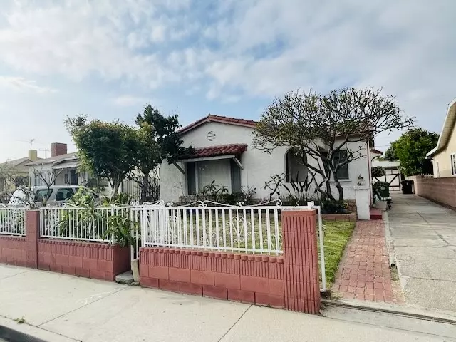 Huntington Park, CA 90255,2467 Palm PL