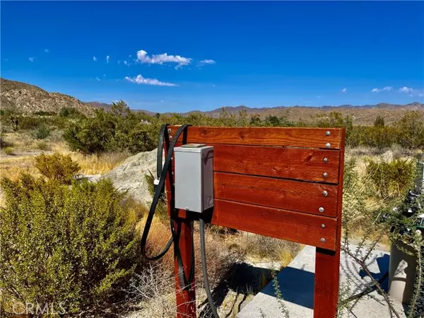 Morongo Valley, CA 92256,49425 Recuerdo LN