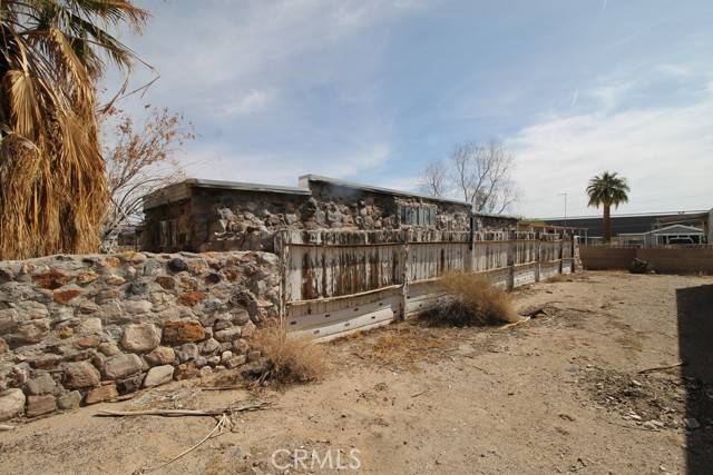 1233 Desert DR, Needles, CA 92363