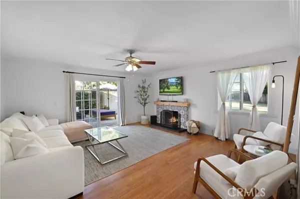 Costa Mesa, CA 92626,2872 Miguel LN