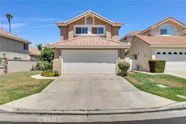 7885 Pineridge CT, Jurupa Valley, CA 92509