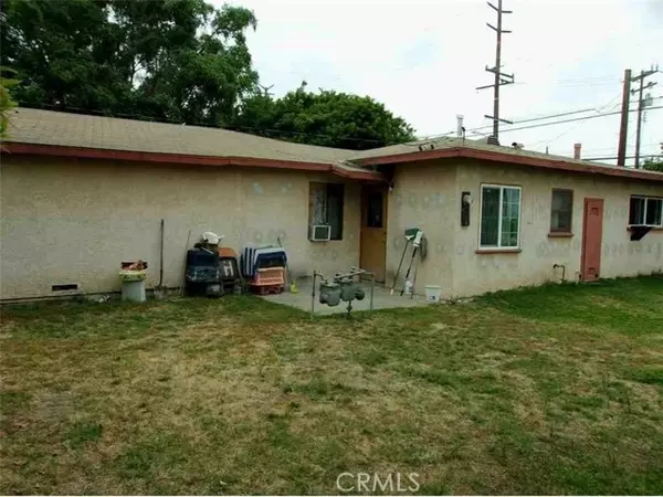 Bell Gardens, CA 90201,6450 Clara ST