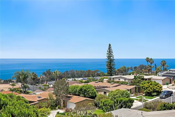 Laguna Beach, CA 92651,21662 Ocean Vista DR D