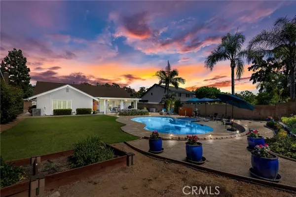 Yorba Linda, CA 92886,4937 Via Alameda