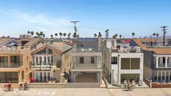 Newport Beach, CA 92663,2404 W Oceanfront