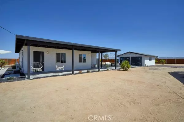 Joshua Tree, CA 92252,677 Cypress RD