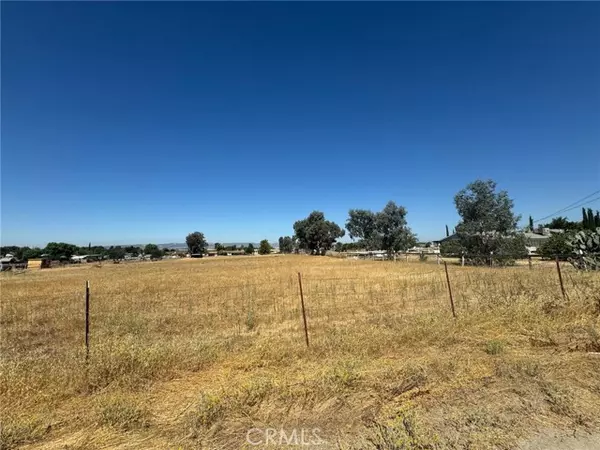 Paso Robles, CA 93446,5195 Whispering Oak WAY