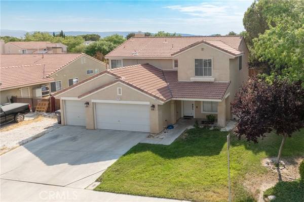 44737 Ravencrest LN, Lancaster, CA 93536