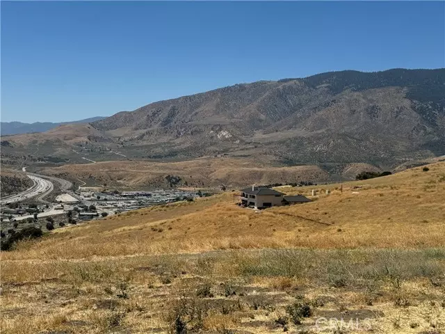 1600 Ridge Route DR, Lebec, CA 93243