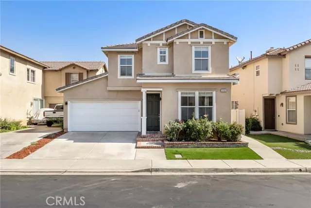 255 Roxanne LN, Corona, CA 92882