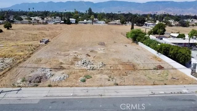 San Bernardino, CA 92410,2534 Foothill BLD