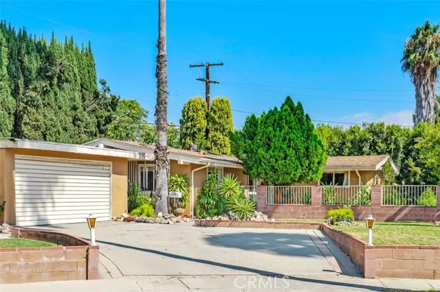 Winnetka, CA 91306,20851 Jan ST