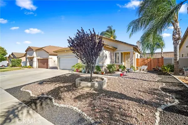 Jurupa Valley, CA 92509,8033 David WAY