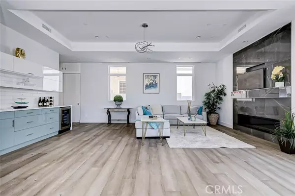 Redondo Beach, CA 90278,2321 Clark LN A