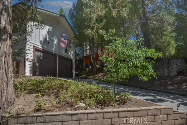 Twin Peaks, CA 92391,611 Rose LN