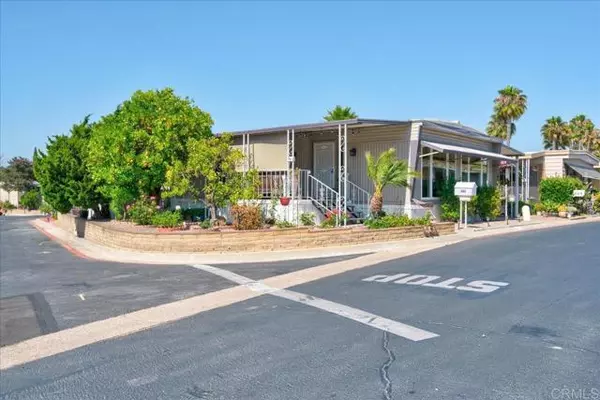 Santee, CA 92071,8301 Mission Gorge RD SPC 141