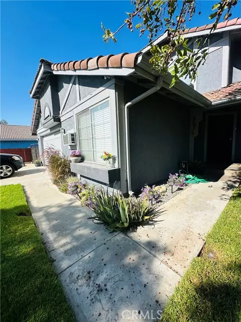 Fontana, CA 92336,7310 Buckeye DR