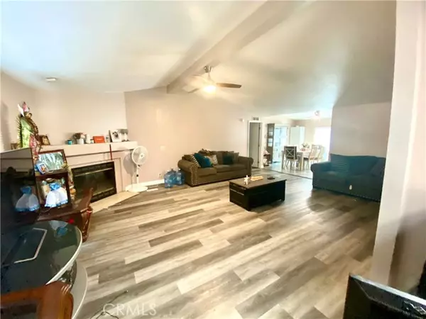 Perris, CA 92571,80 Dawes 33