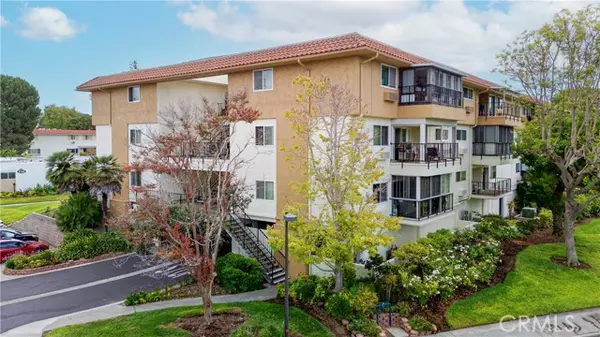 Laguna Woods, CA 92637,2355 Via Mariposa 2A