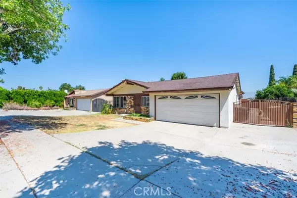 Corona, CA 92882,949 Lorna ST