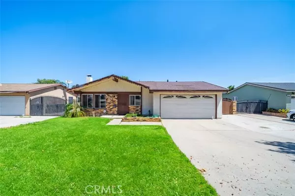 Corona, CA 92882,949 Lorna ST