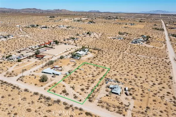 Joshua Tree, CA 92252,62044 Golden ST