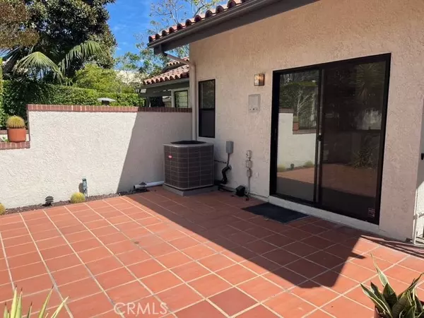 Manhattan Beach, CA 90266,26 Monterey CT