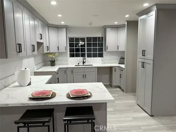 Montebello, CA 90640,132 S 4th ST