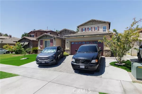 Fontana, CA 92337,10988 White Oak LN