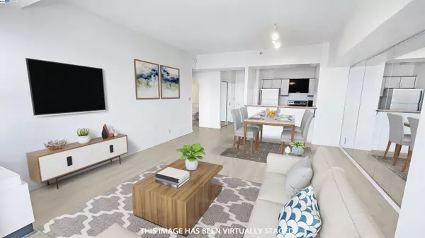 Emeryville, CA 94608,6363 Christie Ave 1915