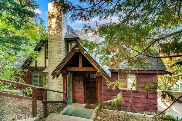 28946 Palisades DR, Lake Arrowhead, CA 92352