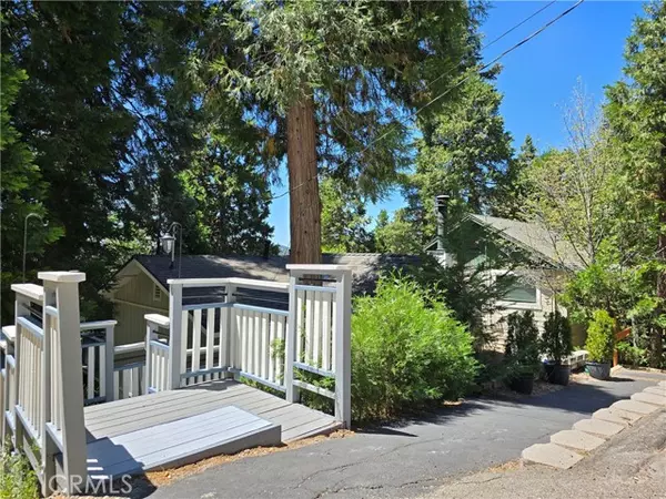 Lake Arrowhead, CA 92352,682 Buckingham SQ