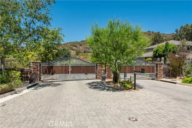 0 ABERCROMBIE LN, Calabasas, CA 91302