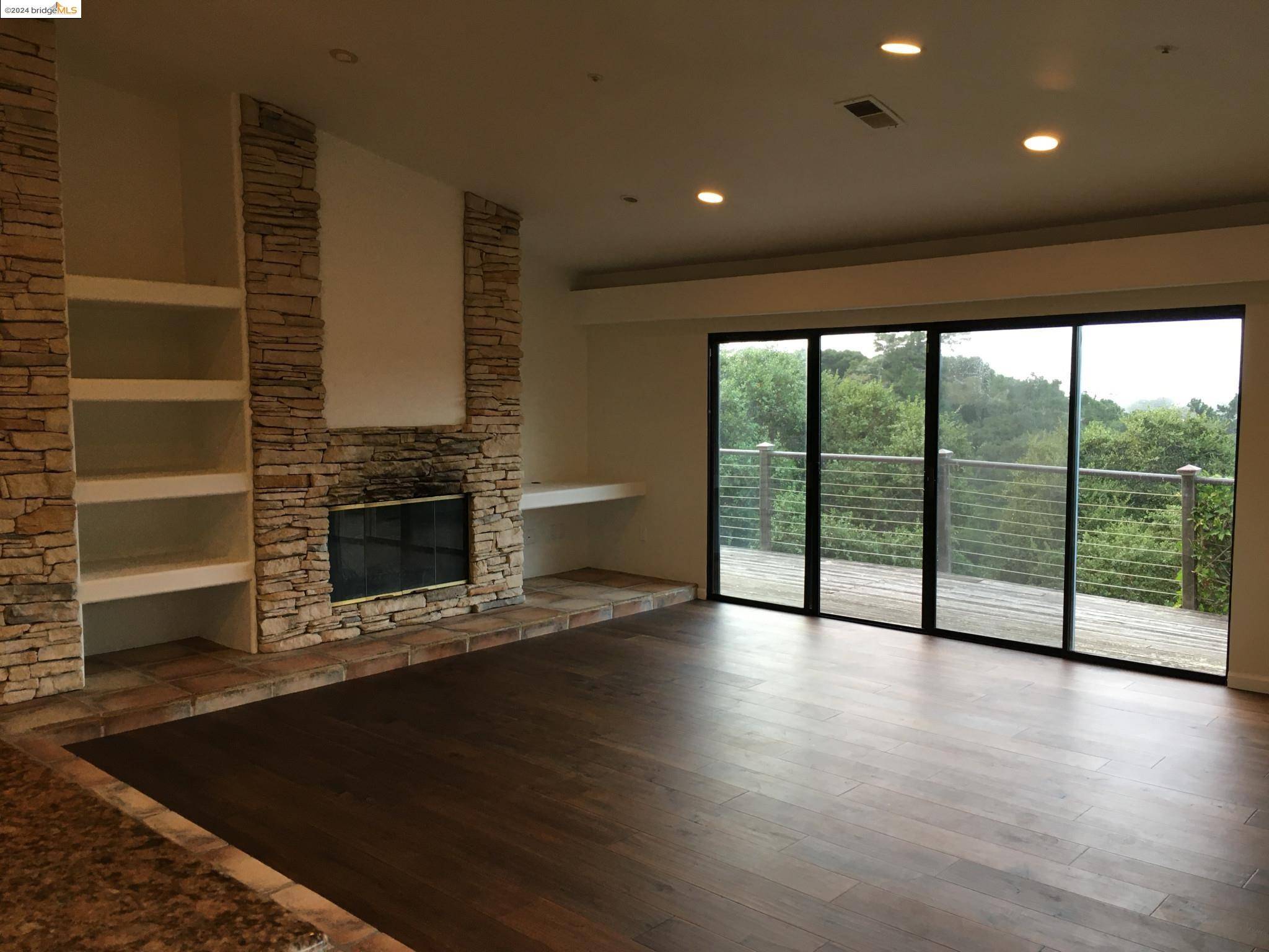 Monterey, CA 93940,25435 Hidden Mesa RD