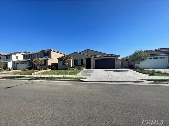 791 Birdie CT, Perris, CA 92571