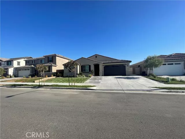 791 Birdie CT, Perris, CA 92571