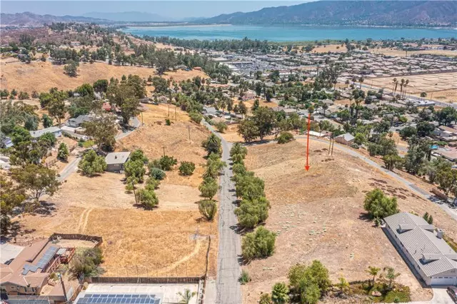 Lake Elsinore, CA 92530,0 Stevens #101-2