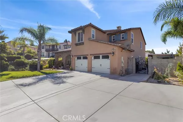 Riverside, CA 92507,596 Hacienda DR