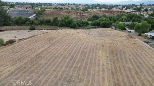 Murrieta, CA 92562,7 Juniper