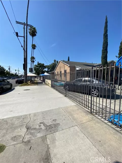 Los Angeles, CA 90044,500 W 60th ST