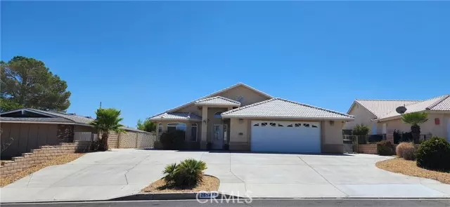 26547 Topsail LN, Helendale, CA 92342