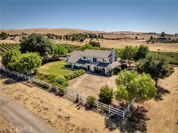 Paso Robles, CA 93446,5055 Rancho La Loma Linda DR