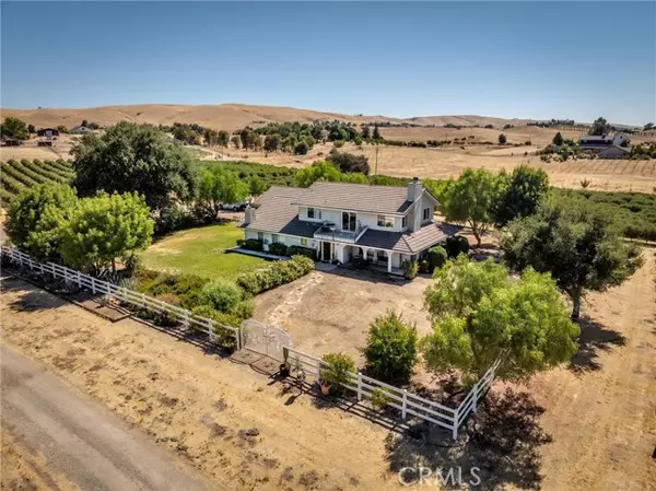 Paso Robles, CA 93446,5055 Rancho La Loma Linda DR