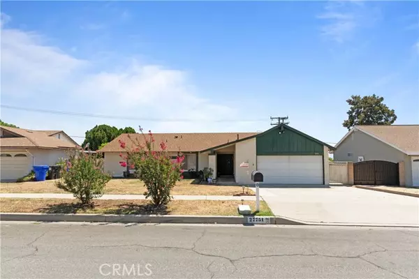 27751 Rainbow LN, Highland, CA 92346