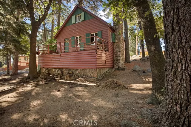 25040 Sunset LN, Crestline, CA 92325