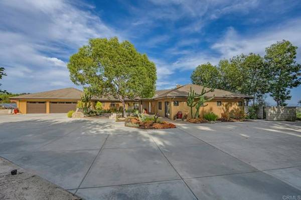 811 S Ridge DR, Fallbrook, CA 92028