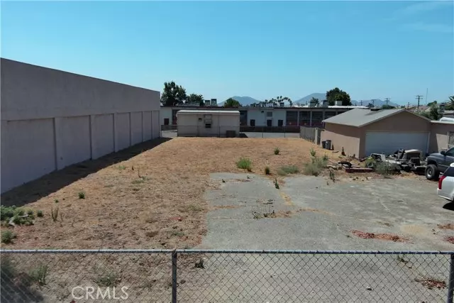 Fontana, CA 92335,0 Arrow