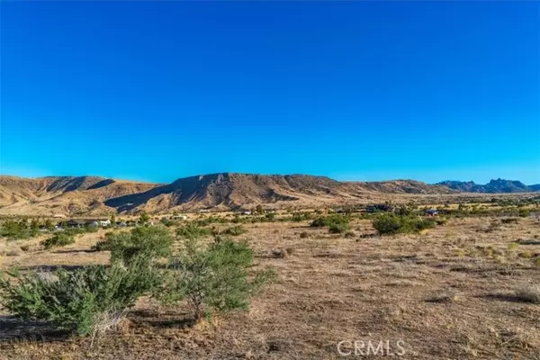 1 Pipes Canyon RD, Pioneertown, CA 92268